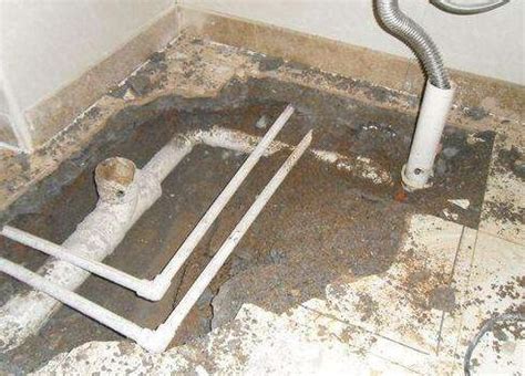 厨房下水管堵了？水电工简单排查，疏通，就修好了_哔哩哔哩_bilibili