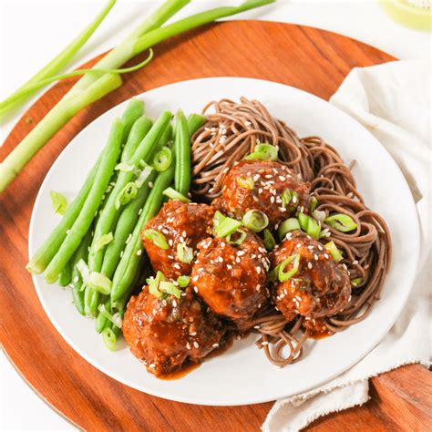 Honey Sriracha Turkey Meatballs (Crockpot) - fANNEtastic food