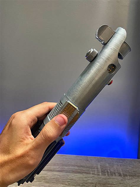 Buy Star Wars Anakin Skywalker Ep3 Lightsaber Prop Master Replica ...