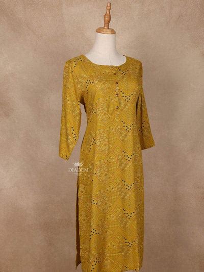 Buy Bridal Designer Lehenga for Women Online | Diadem Chennai