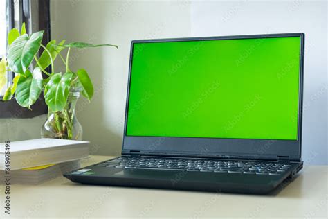 Green LCD Computer Screen 的图像结果