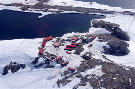 Dumont d'Urville, le premier européen en Antarctique