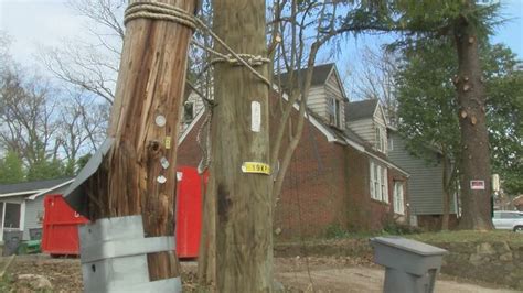 Why you’re seeing old, snapped utility poles tied to new, sturdy ones
