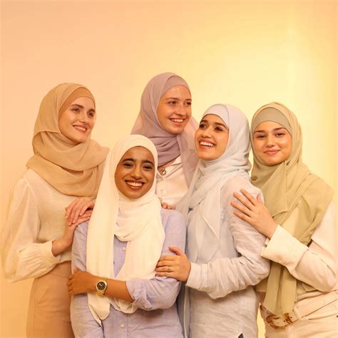 Hijab With Cap Combo Set (5 Pcs) - Beige,Navy Blue,Green,Grey,Pink ...