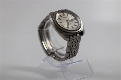 Lot - VINTAGE MENS WRIST WATCH, SEIKO, BELL-MATIC 17 JEWELS, WORKING ...