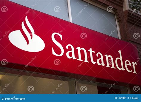 桑坦德银行的标志高清摄影大图-千库网