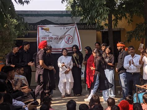 Nukkad Natak on Nasha Mukti Abhiyan by GNIOT MBA Institute Say No to ...