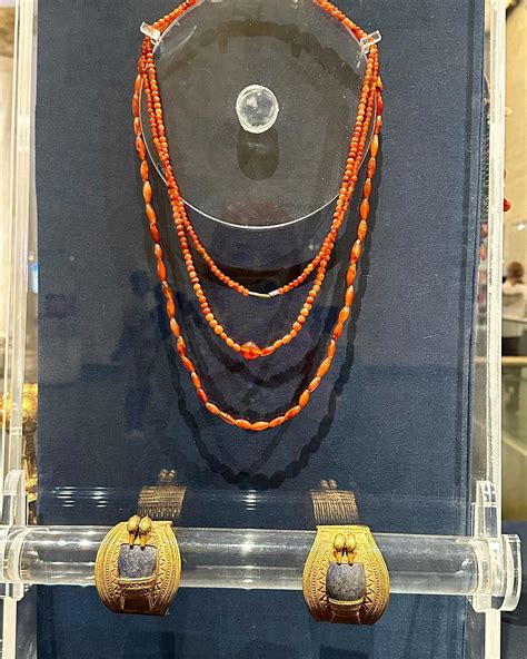 Labyrinth of Egypt: Collection of the jewelry of Princess Neferuptah ...