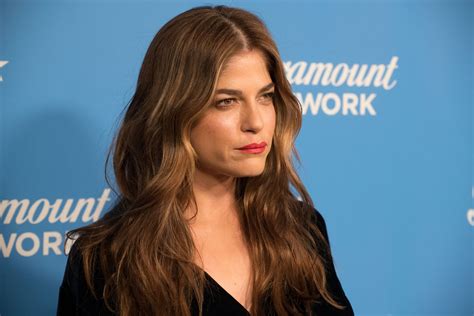 Selma Blair and 5 More Celebrities Who Have Multiple Sclerosis - Newsweek