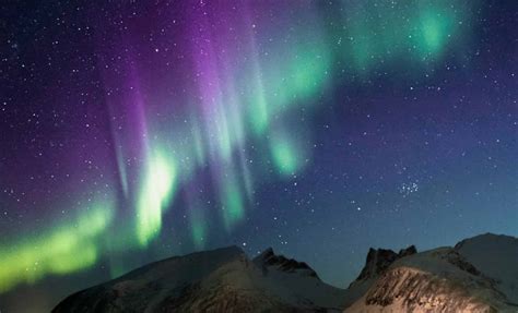 Northern Lights Alert: 10 U.S. States May Witness Auroras Tonight as Geomagnetic Storm Arrives