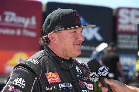 Motorsports Legend Tony Stewart Looking for NHRA Vegas Victory – Drag Bike News