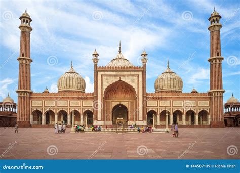 Facade View of Jama Masjid in Old Delhi, India Editorial Stock Image - Image of asian, famous ...