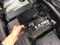 vw golf 5 batterie varta e11 blue dynamic autobatterie 574 012 068 3132 vw golf 5 batterie varta e11 blue dynamic autobatterie 574 012 068 3132