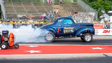 Byron Dragway's Glory Days brings vintage drag racing world to life