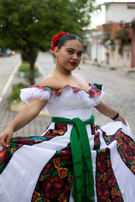 Big+Booty+Mexican+Girls Photos, Download The BEST Free Big+Booty ...