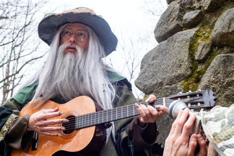 Real Estate Announce 'The Wee Small Hours: B-Sides and Other Detritus ...