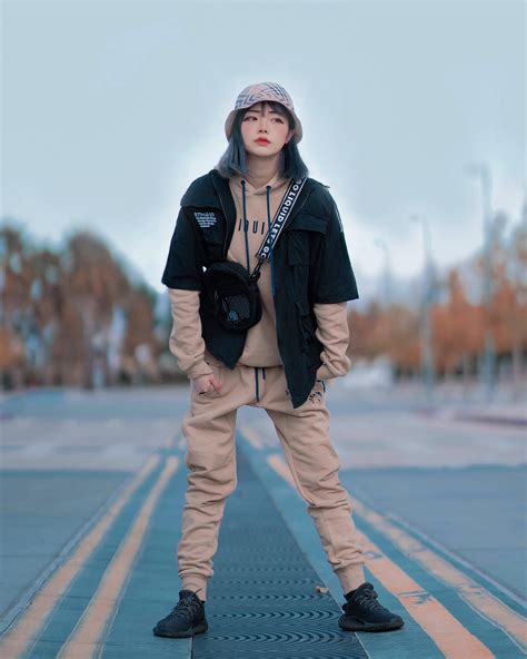 anna mei 🖤 (@er0mei) • Instagram photos and videos