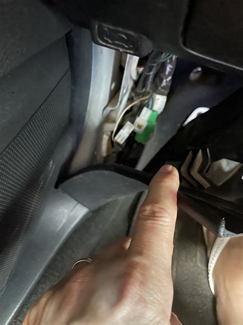 2007 Subaru Forester Key Fob Programming 的图像结果