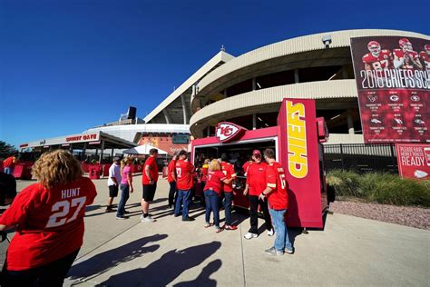 Detroit Lions at Kansas City Chiefs at GEHA Field at Arrowhead Stadium ...