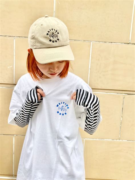 Waiting CAP | Subway Daydream Official Online Store kiosk