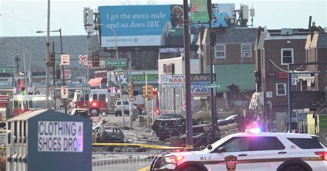 Philly plane crash: 7 dead, including 6 aboard medical flight; 19 ...