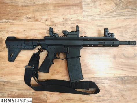 Left-Handed AR-15 的图像结果