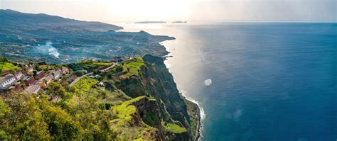 Download wallpaper 2560x1080 sea, cliff, shore, grass, nature dual wide ...