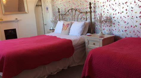 ROBERTSBROOK GUEST HOUSE (Swanage, Isle of Purbeck) - 2026 B&B Reviews ...