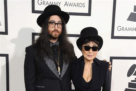 Yoko Ono besorgte The-Beatle-Star John Lennon eigenhändig Affäre ...