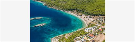 Discover The Heavenly Island-Like Beaches Near Loutraki | Visit Loutraki