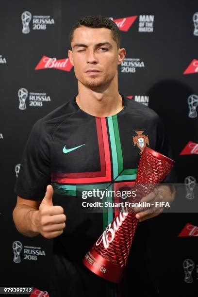 World Cup Man of the Match Trophy 的图像结果