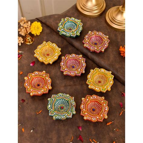 Buy AAPNO RAJASTHAN Designer Flower Terracotta Diyas (Pack of 8) Online