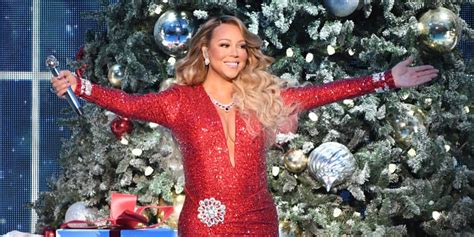 Mariah Carey's Christmas Song Finally Tops Billboard Hot 100 | POPSUGAR ...