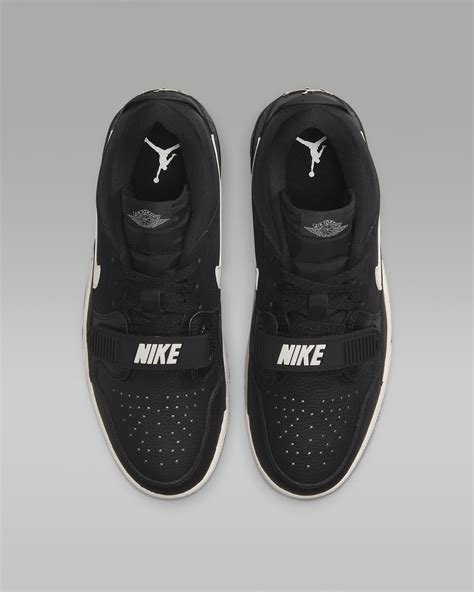 Air Jordan Legacy 312 Low Men's Shoes. Nike IN