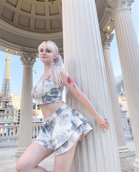 Lauren Dragneel Exposed - EroThots