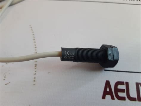 Elobau 122261 Safety Sensor – Aeliya Marine
