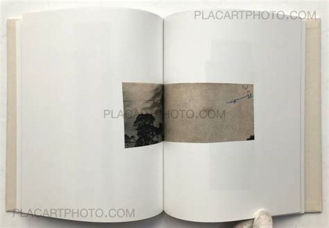 Katrien de Blauwer, WHY I HATE CARS, Libraryman, 2019 | Le Plac'Art Photo