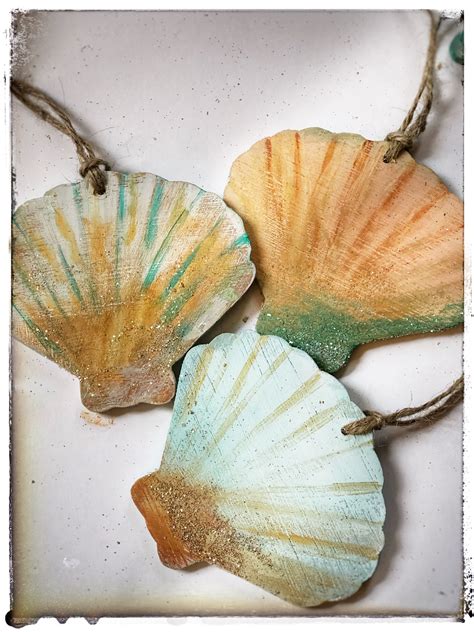 Wooden Scallop Shell Ornaments