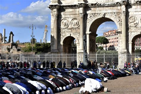 Mosques In Bologna Italy at Michael Tirado blog