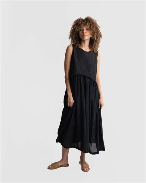 Black gathered midi dress – CROW