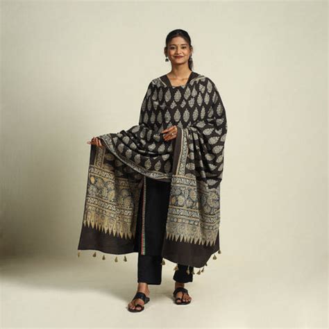 Ajrakh Dupattas - Buy Natural Dyed Ajrakh Print Dupatta Online | iTokri