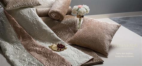 Bed Spreads – RCasa SLS Retail Supermart Pvt. Ltd.