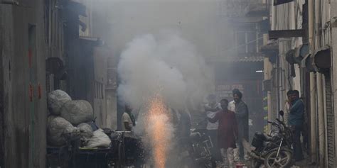 'Green Diwali' Turns Toxic as AQI 'Very Poor', 'Severe' in Several ...