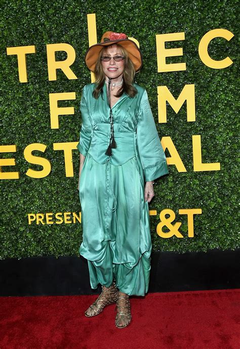 Carly Simon Net Worth - Wiki, Age, Weight and Height, Relationships ...