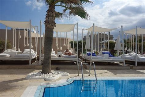 DROSSIA LOUNGE STUDIOS & GOURMET RESTAURANT (Malia, Crete) - Inn ...