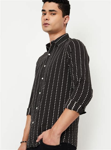 Buy Men Woven Design Short Kurta Online at just Rs. 999.0 ...