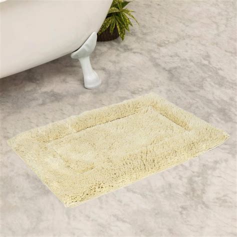 Buy Spaces Small Size Hygro Cotton Bathmat from Spaces at just INR 895.0