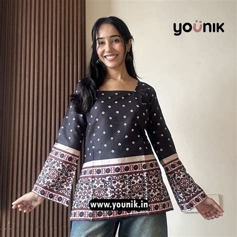 Black Bandhni Printed Corset Back Bell Sleeve Short Kurti – YOUNIK