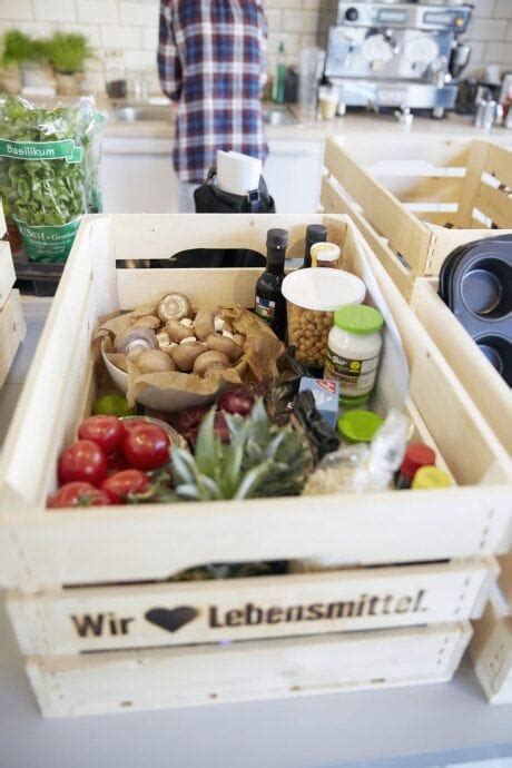 Times are changing • die ersten veganen EDEKA Food Labs · Eat this!