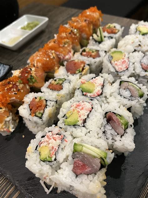 Sometimes I go for the basics. Half Moon Bay - Hangetsu Sushi 10/10 : r ...